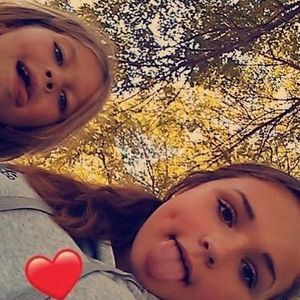 Meet your Posher, Lily